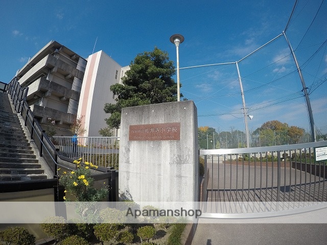 小学校　佐井寺小学校（小学校）まで727m