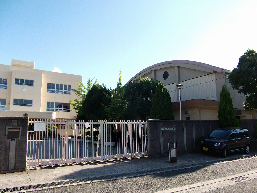 小学校　茨木市立穂積小学校（小学校）まで474m