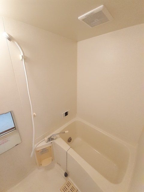 バス・シャワールーム　・同型参考写真