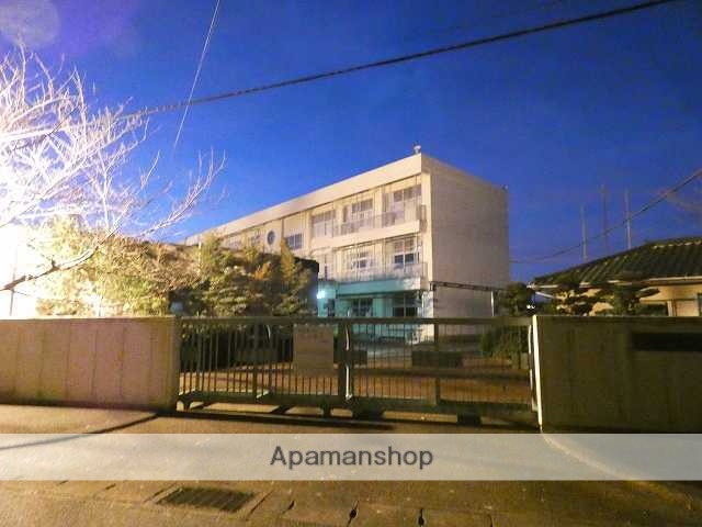 中学校　湖西市立白須賀中学校（中学校）まで227m