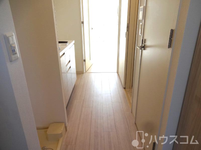 玄関　玄関を一歩入ると・・・こんな感じです。