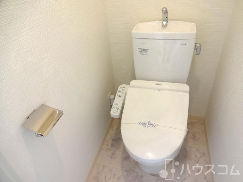 トイレ　冬場も安心の温水洗浄便座！