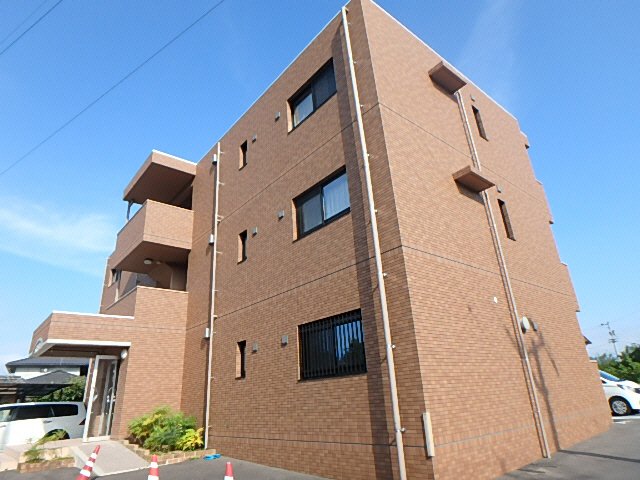建物外観　完成写真
