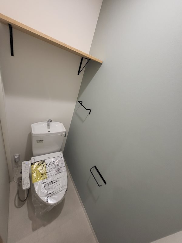 トイレ　※同物件別号室参考写真