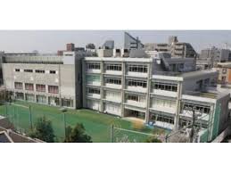 小学校　渋谷区立代々木山谷小学校（小学校）まで412m
