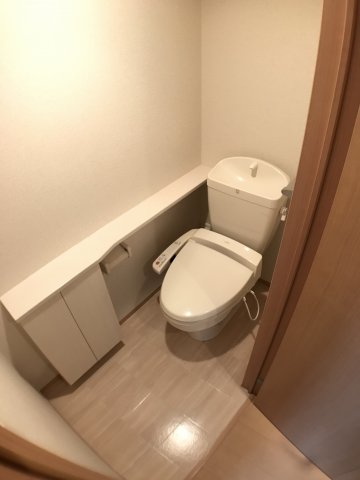 トイレ　ウォシュレット付きのトイレです！