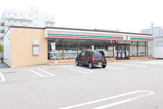 コンビニ　セブン-イレブン大分横田1丁目店（コンビニ）まで340m