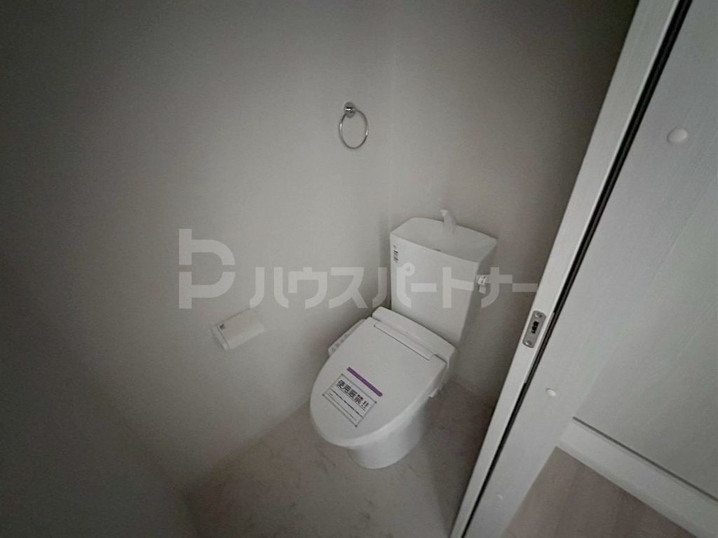ＪＲ川越線 西大宮駅 徒歩9分 3階建 築1年のトイレ写真