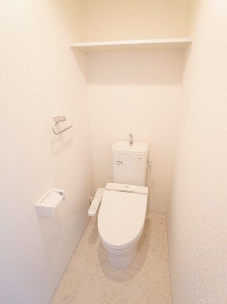 トイレ　清潔感のあるトイレです