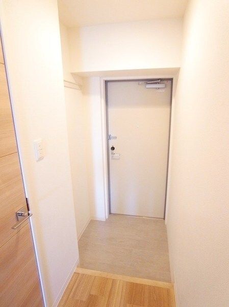 玄関　収納もある玄関です