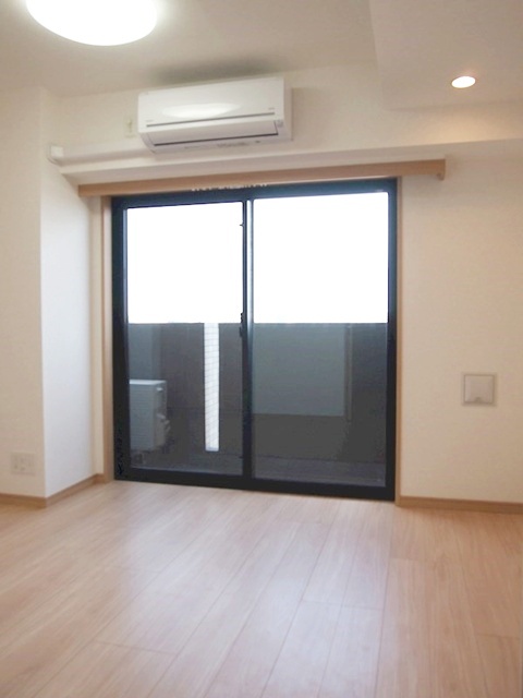 居室・リビング　開放感のあるゆったりとしたお部屋です♪