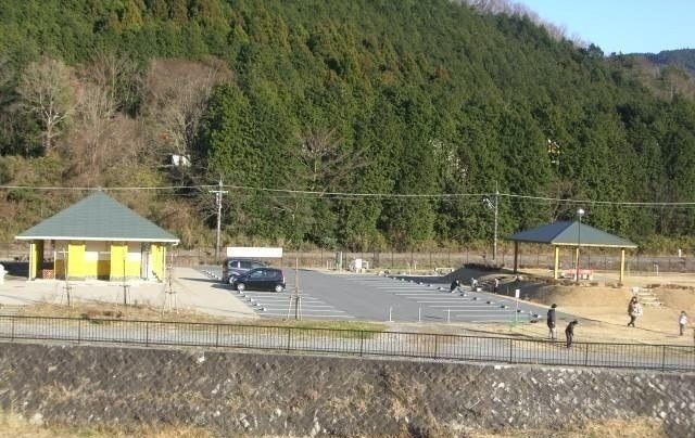 公園　足柄ふれあい公園（公園）まで1800m