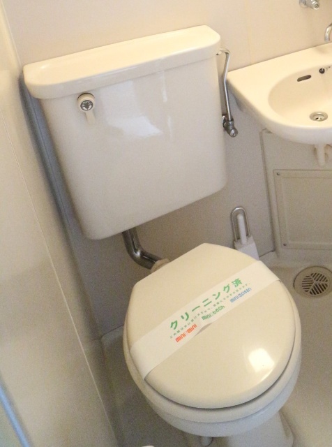 トイレ　※家具家電はイメージです