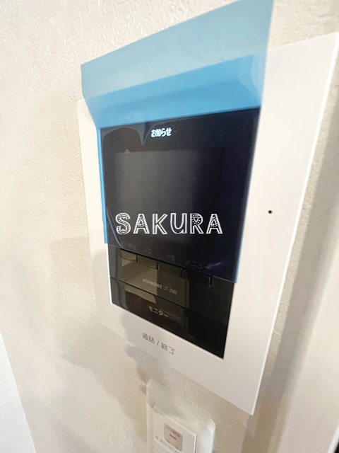 セキュリティ　女性の方でも安心のモニター付きインターフォン♪