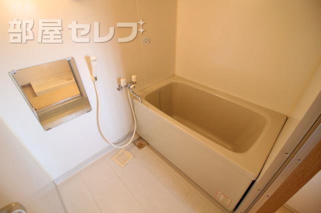 バス・シャワールーム　注意！！他の部屋の写真を使用しております。