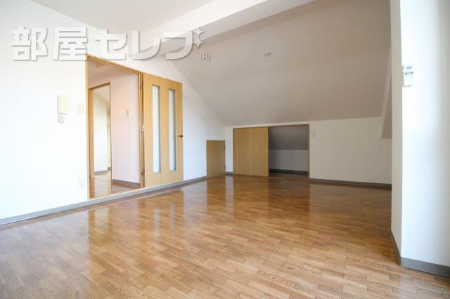 居室・リビング　注意！！他の部屋の写真を使用しております。