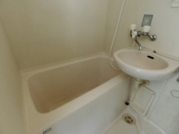 バス・シャワールーム　※別号室の参考写真になります。