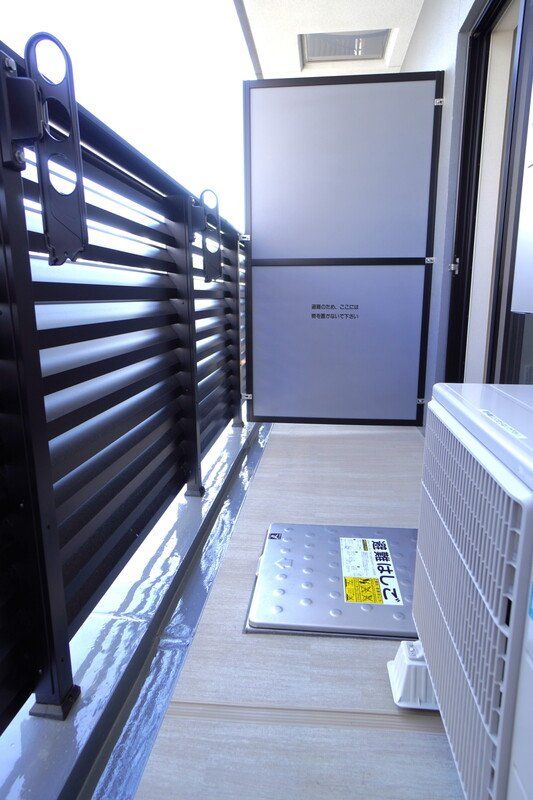 バルコニー　※同タイプの別のお部屋です。