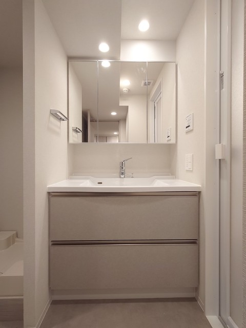 洗面設備　※写真は同タイプ住戸です。