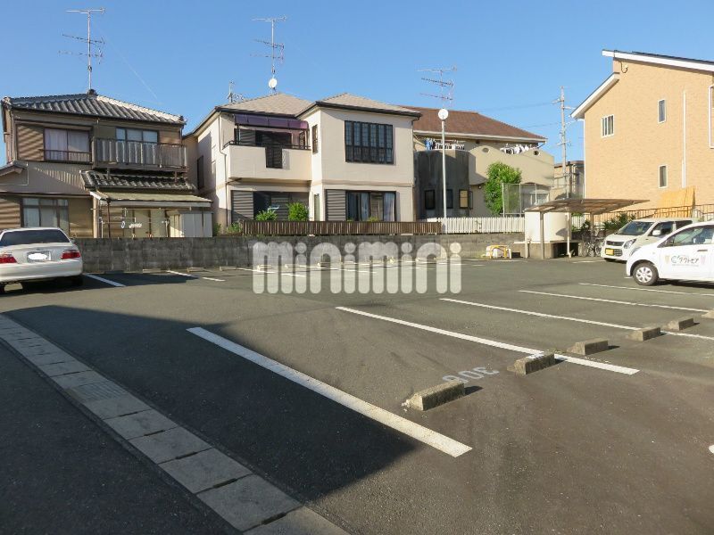 駐車場　トイレ