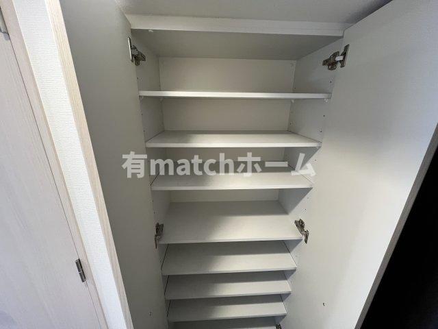 収納　(参考)同マンション反転間取り他部屋の写真