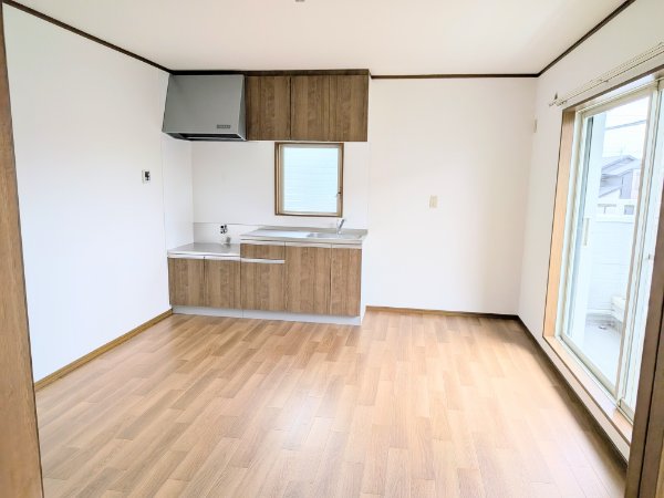 キッチン　同間取205号室の写真