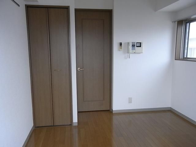 居室・リビング　角部屋２面採光
