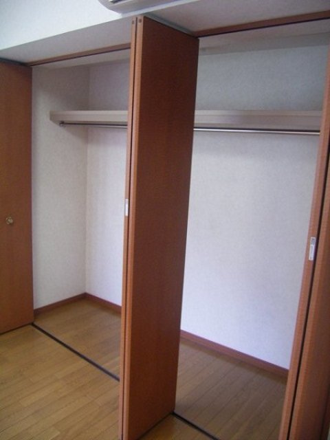 収納　クローゼット