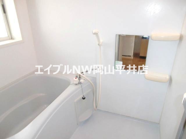 バス・シャワールーム　同タイプのお部屋の写真です
