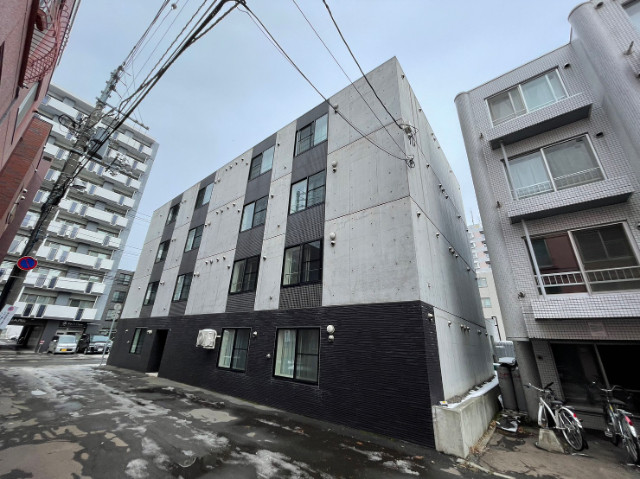 建物外観　札幌市中央区南６条西「ＰｏｓｉｔａｎｏＷ１８」