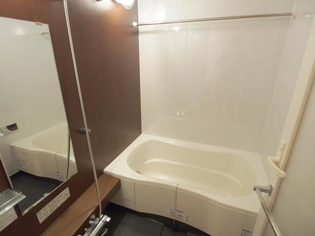 バス・シャワールーム　※写真は同タイプ住戸です。