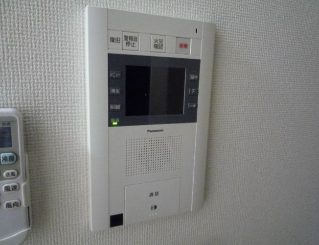 セキュリティ　エステムコート難波サウスプレイスIVパークグレイス　TVモニタ