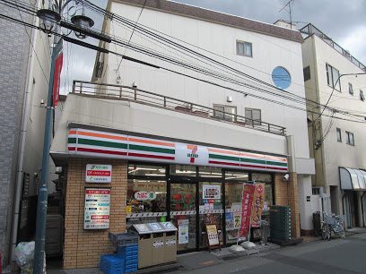 コンビニ　セブンイレブン 板橋大和町店（コンビニ）まで77m