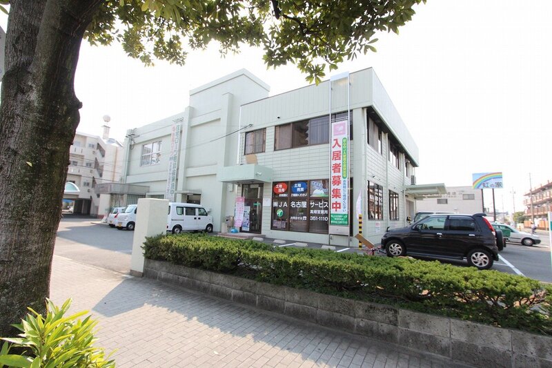 銀行　JAなごや中川中部支店（銀行）まで812m