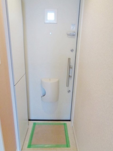 玄関　別物件同施工タイプ