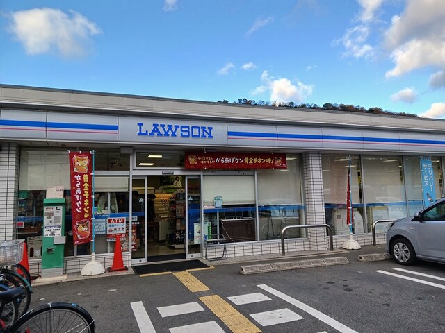 コンビニ　ローソン松ヶ崎駅前店（コンビニ）まで221m