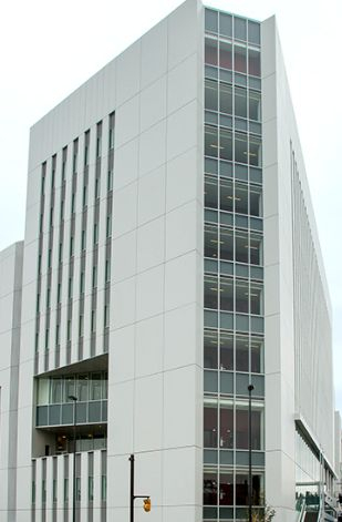 役所　横浜市戸塚区役所（役所）まで5356m