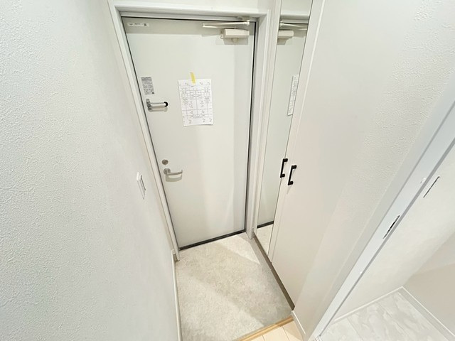 セブンプロートギオンクレストの玄関写真