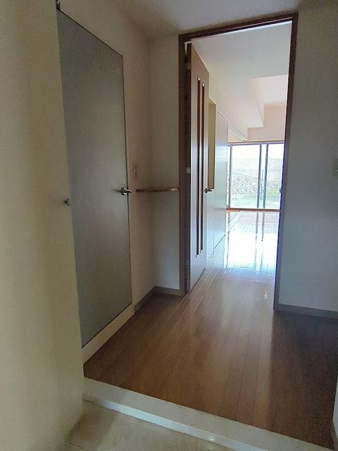 ティアラ川村の玄関写真