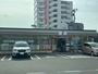 コンビニ　セブンイレブン隼人見次店（コンビニ）まで283m