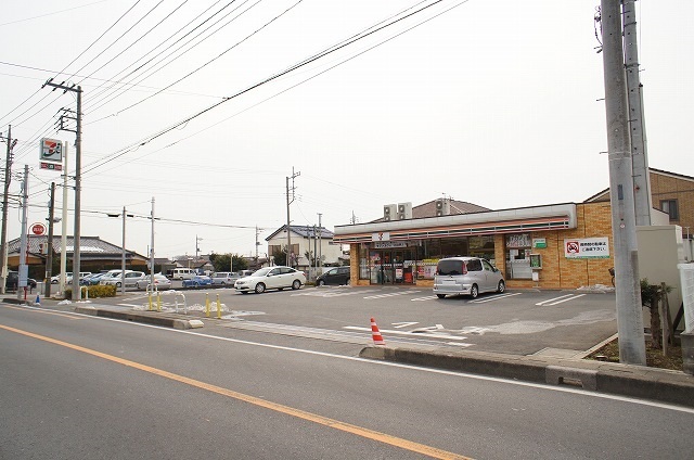 コンビニ　セブン　さいたま円阿弥２丁目店（コンビニ）まで400m