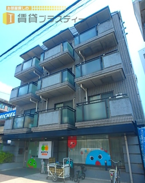 建物外観　新浜の風を感じて。。生活施設も周辺に多数あり。