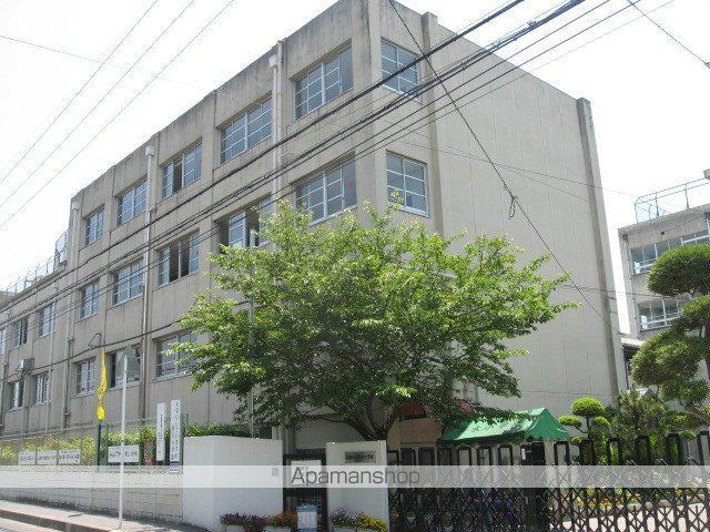 小学校　高槻市立清水小学校（小学校）まで345m