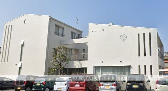 病院　医療法人社団　藤井内科循環器科医院（病院）まで402m