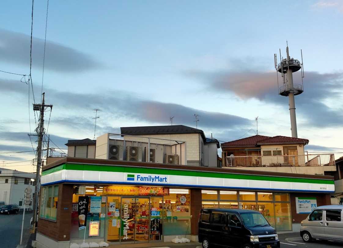 コンビニ　ファミリーマート 高津下野毛店（コンビニ）まで394m