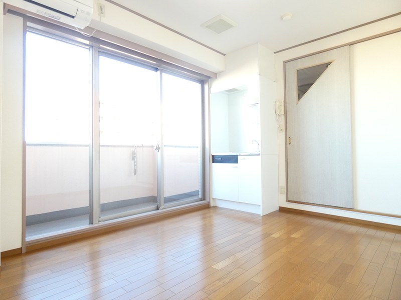 居室・リビング　※間取り反転部屋写真