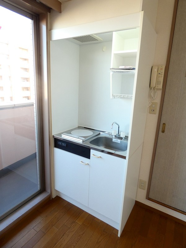 キッチン　※間取り反転部屋写真