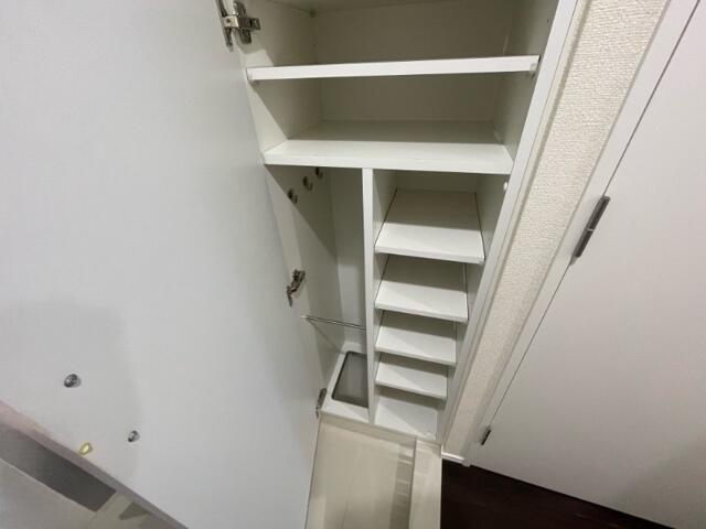 収納　下足入れ