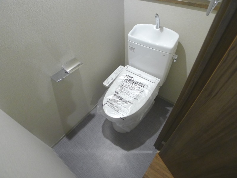 地下鉄東山線 新栄町駅 徒歩10分 11階建 築5年のトイレ写真