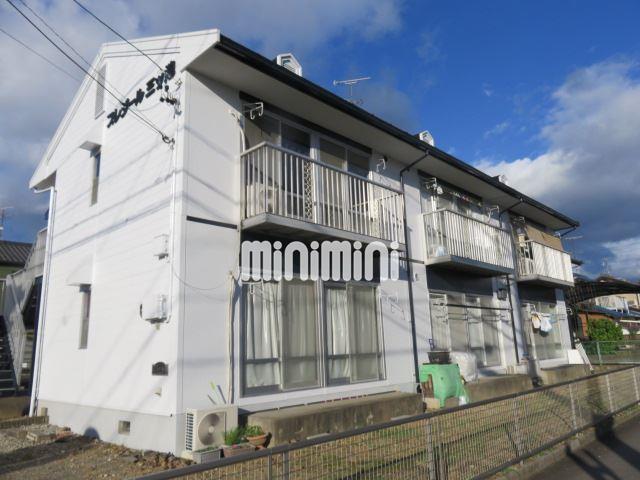 建物外観　２階建ての建物です